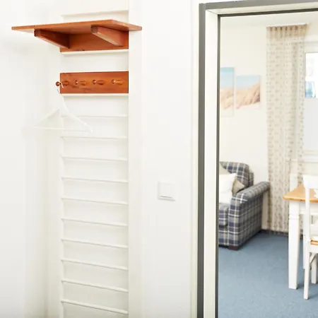 Huus In Lee, Sandwall